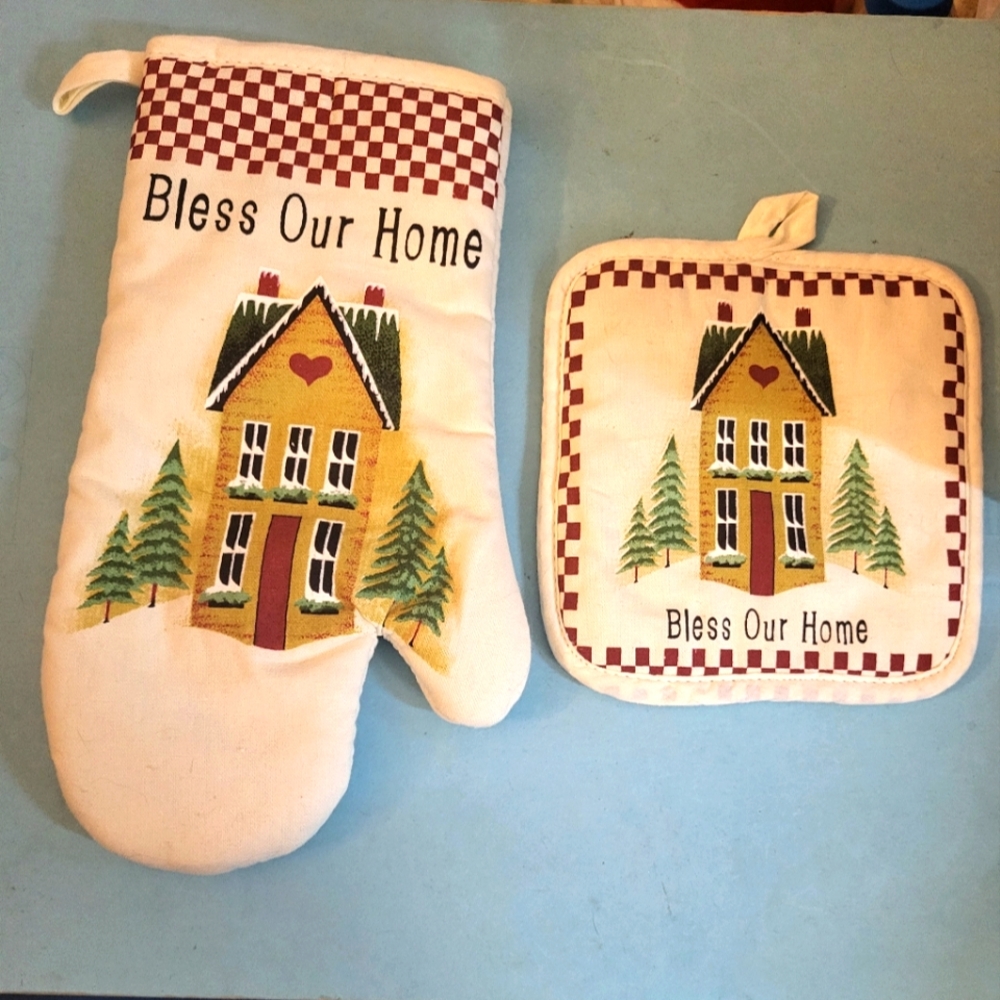 Bless Our Home Oven Mitt and Pot Holder Set - Cream and Brown